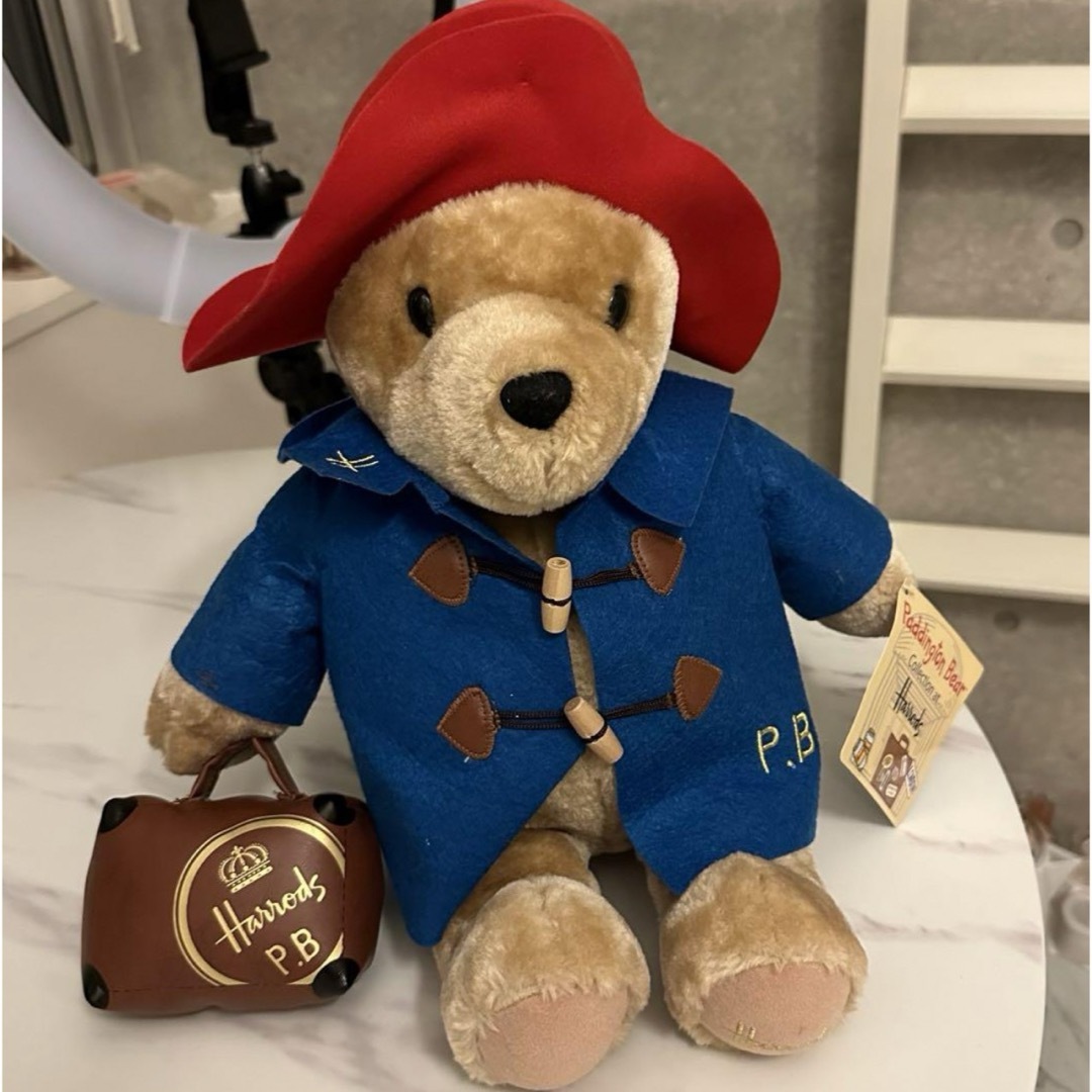 Harrods(ハロッズ)の【Harrods】Paddington Bear 値下げしました エンタメ/ホビーのおもちゃ/ぬいぐるみ(ぬいぐるみ)の商品写真