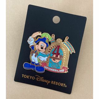 ディズニー(Disney)の東京ディズニーシー開園4周年記念 ピンバッジ（定価800円）(バッジ/ピンバッジ)