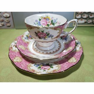 ロイヤルアルバート(ROYAL ALBERT)のロイヤルアルバート　レディカーライル　カップ＆ソーサー＆18cmプレート　③(食器)