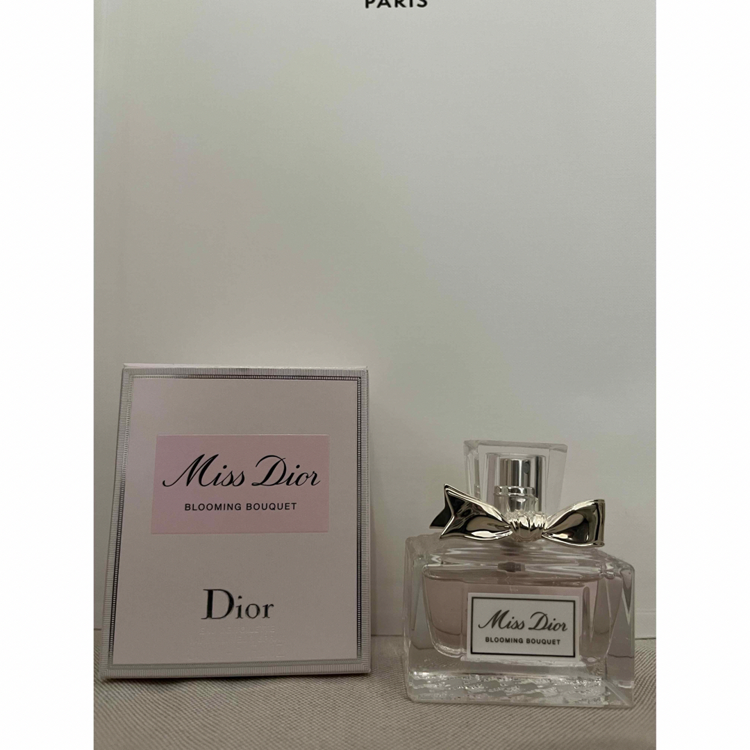 Christian Dior(クリスチャンディオール)のMiss Dior BLOOMING BOUQUET オードゥトワレ コスメ/美容の香水(香水(女性用))の商品写真