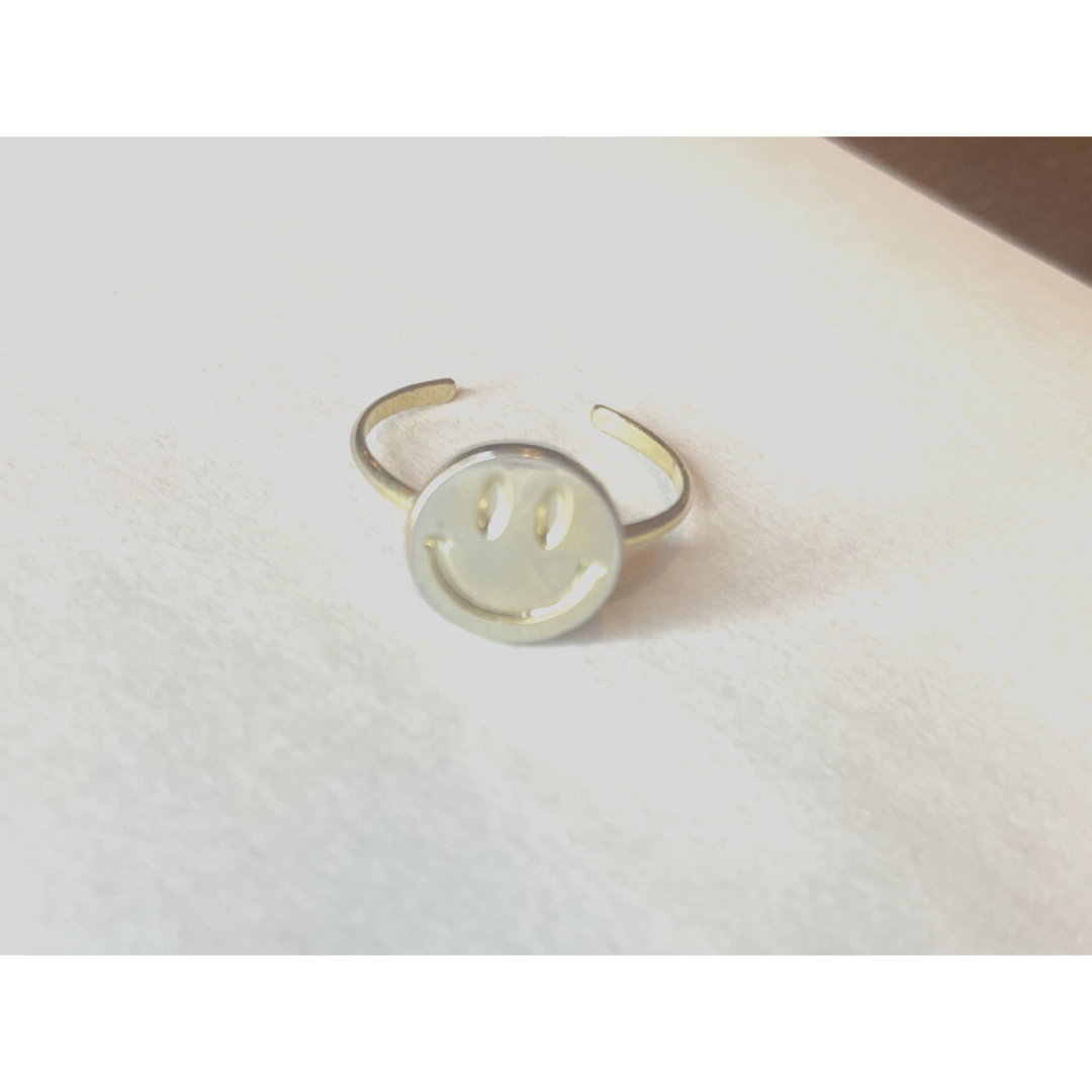 ニコちゃんトゥリング レディースのアクセサリー(リング(指輪))の商品写真