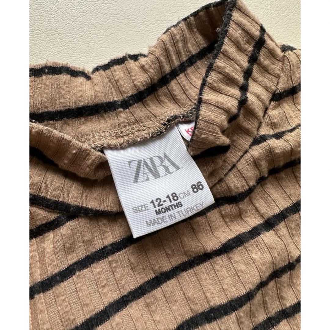 ZARA KIDS(ザラキッズ)のZARA baby 長袖ロンパース　12-18m キッズ/ベビー/マタニティのベビー服(~85cm)(ロンパース)の商品写真