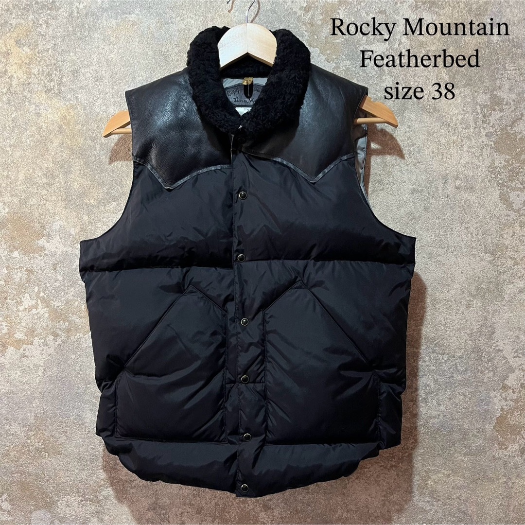 Rocky Mountain Featherbed(ロッキーマウンテンフェザーベッド)のRocky Mountain Featherbed クリスティーベスト メンズのジャケット/アウター(ダウンベスト)の商品写真