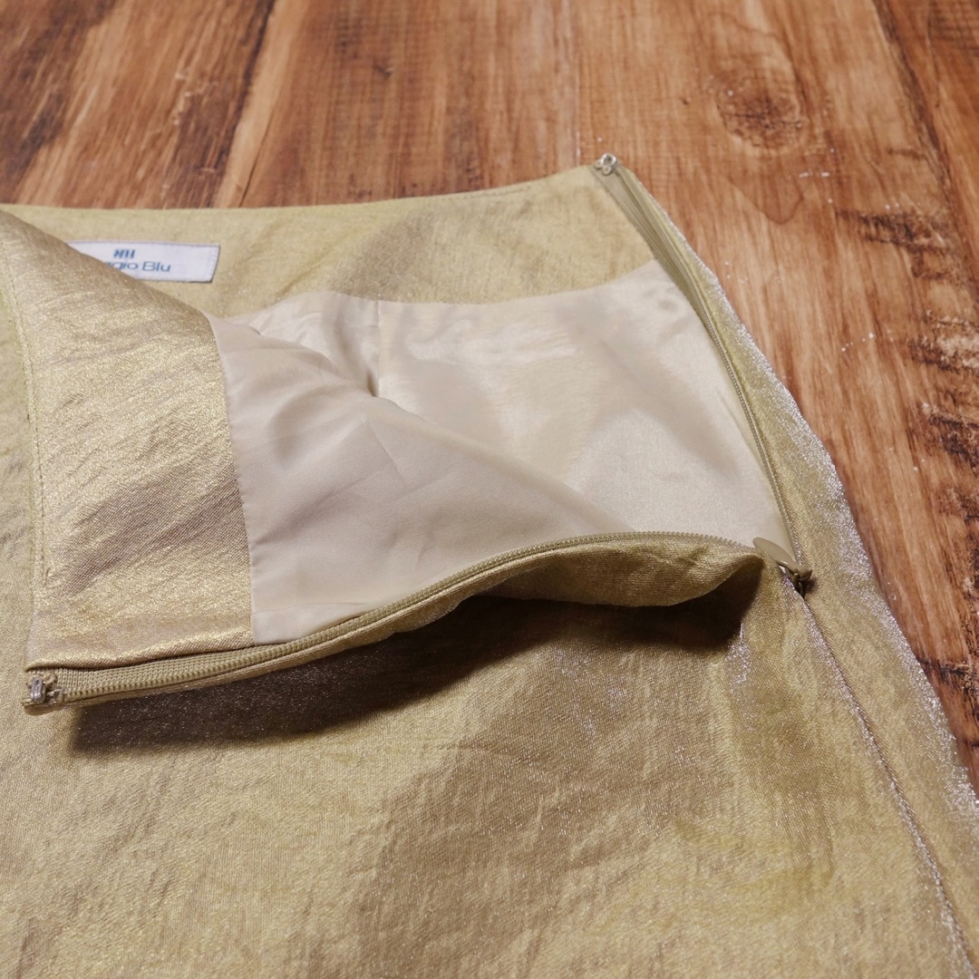 VIAGGIO BLU(ビアッジョブルー)のサイズ：1（S） スカート ビアッジョブルー レディース ゴールド LF5 レディースのスカート(ひざ丈スカート)の商品写真