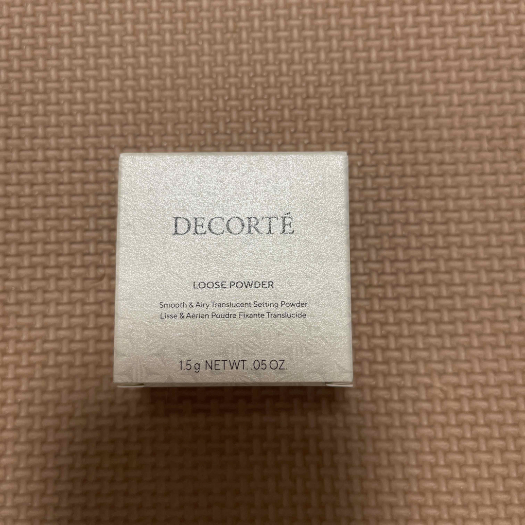 COSME DECORTE(コスメデコルテ)の新品　コスメデコルテ　ルースパウダー　07 ミニサイズ　1.5g コスメ/美容のベースメイク/化粧品(フェイスパウダー)の商品写真