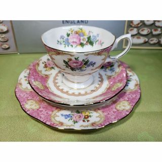 ロイヤルアルバート(ROYAL ALBERT)のロイヤルアルバート　レディカーライル　カップ＆ソーサー＆18cmプレート　⑥(食器)