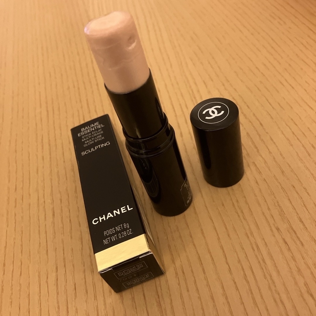 CHANEL(シャネル)のボーム エサンシエル フェイスカラー CHANEL ハイライト スカルプティング コスメ/美容のベースメイク/化粧品(フェイスカラー)の商品写真