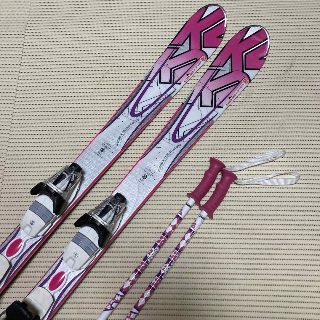 K2(ケーツー)のK2 MAGIC STAR LADY 142cm ビンディング　ストック　セット スポーツ/アウトドアのスキー(板)の商品写真