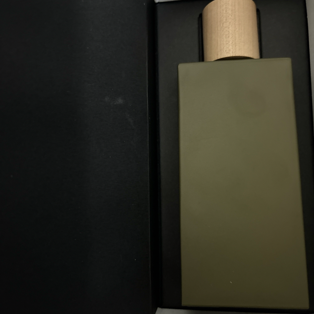 LOEWE(ロエベ)のロエベ 香水 LOEWE ロエベ エセンシア EDT・SP 100ml コスメ/美容の香水(その他)の商品写真