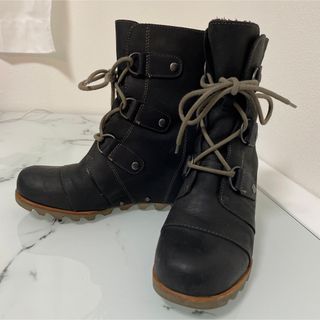 ソレル(SOREL)のSOREL ジョアンオブアークティックウェッジミッド ブラック(ブーツ)