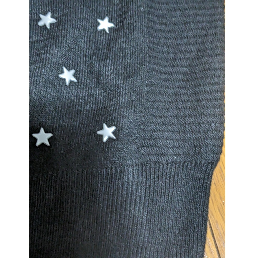 未使用　タグ付き　スタッズ　黒セーター　ニット　セーター　星柄　カシミヤ レディースのトップス(ニット/セーター)の商品写真