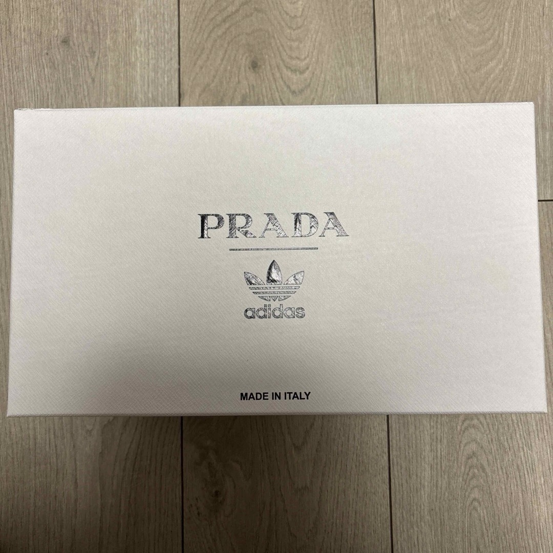 PRADA(プラダ)のプラダ　アディダス　コラボレーションスニーカー「Prada Superstar」 レディースの靴/シューズ(スニーカー)の商品写真