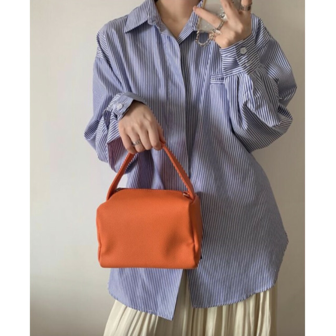 新春SALE‼️スクエア ボックス ショルダーバッグ オレンジ 斜めがけ レディースのバッグ(ショルダーバッグ)の商品写真