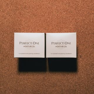 パーフェクトワン(PERFECT ONE)の新日本製薬 株主優待 パーフェクトワン モイスチャージェル 75g  2個(オールインワン化粧品)