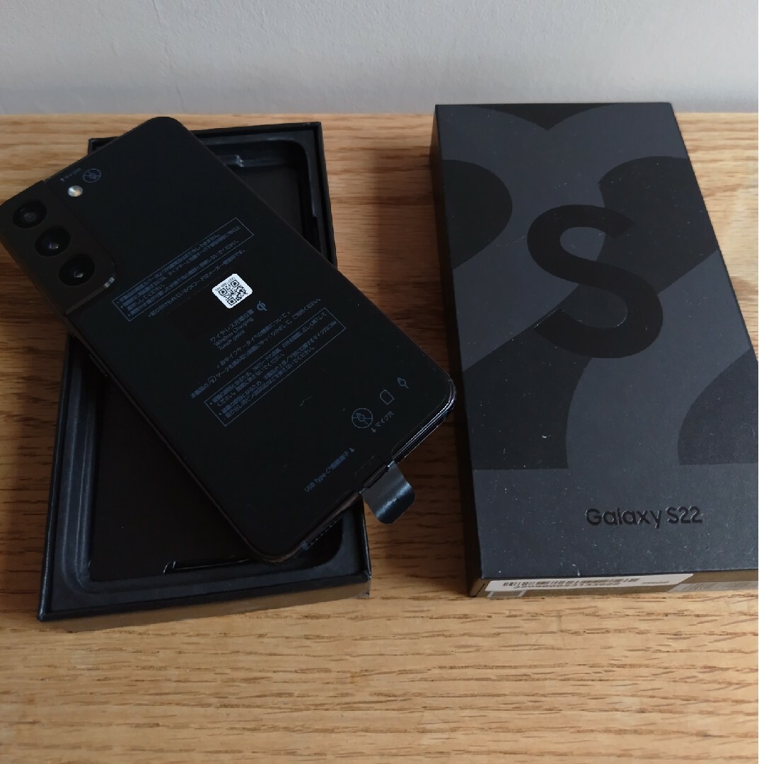 SAMSUNG Galaxy S22 SCG13X ファントム ブラック SAMSUNG Galaxy S22 SCG13X ファントム ブラック
