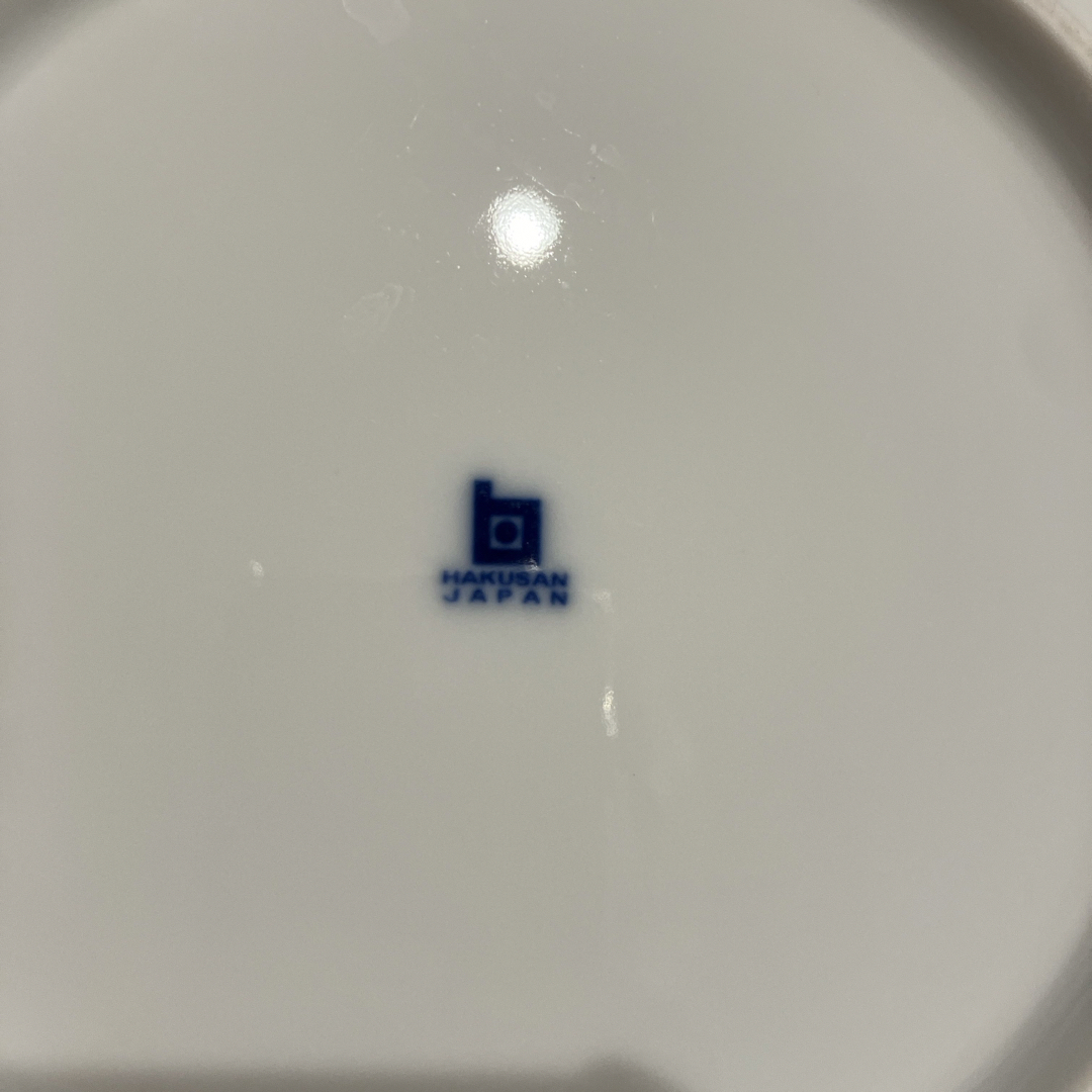 白山陶器(ハクサントウキ)の白山陶器 青葉紋 プレート インテリア/住まい/日用品のキッチン/食器(食器)の商品写真