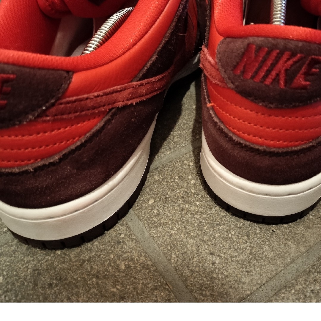 NIKE(ナイキ)のcherry dunk sb メンズの靴/シューズ(スニーカー)の商品写真