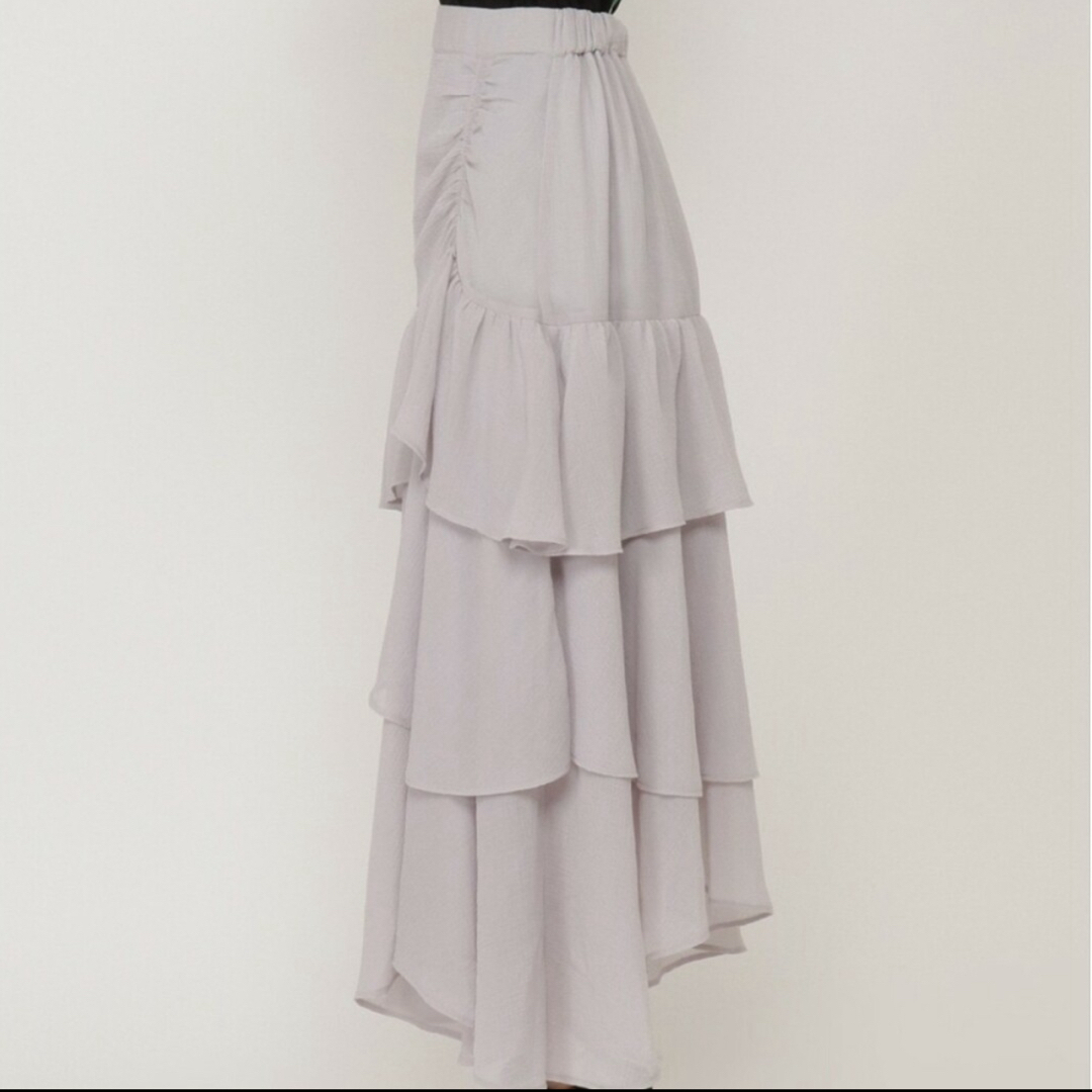REDYAZEL(レディアゼル)のREDY AZEL ティアードフレアロングスカート グレー レディースのスカート(ロングスカート)の商品写真