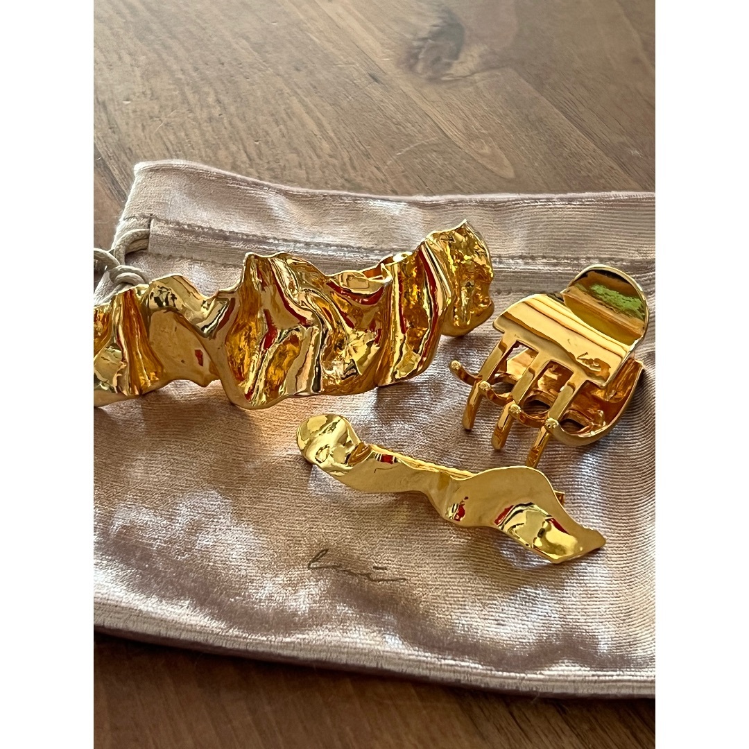 バレッタ/ヘアクリップ lui jewelry