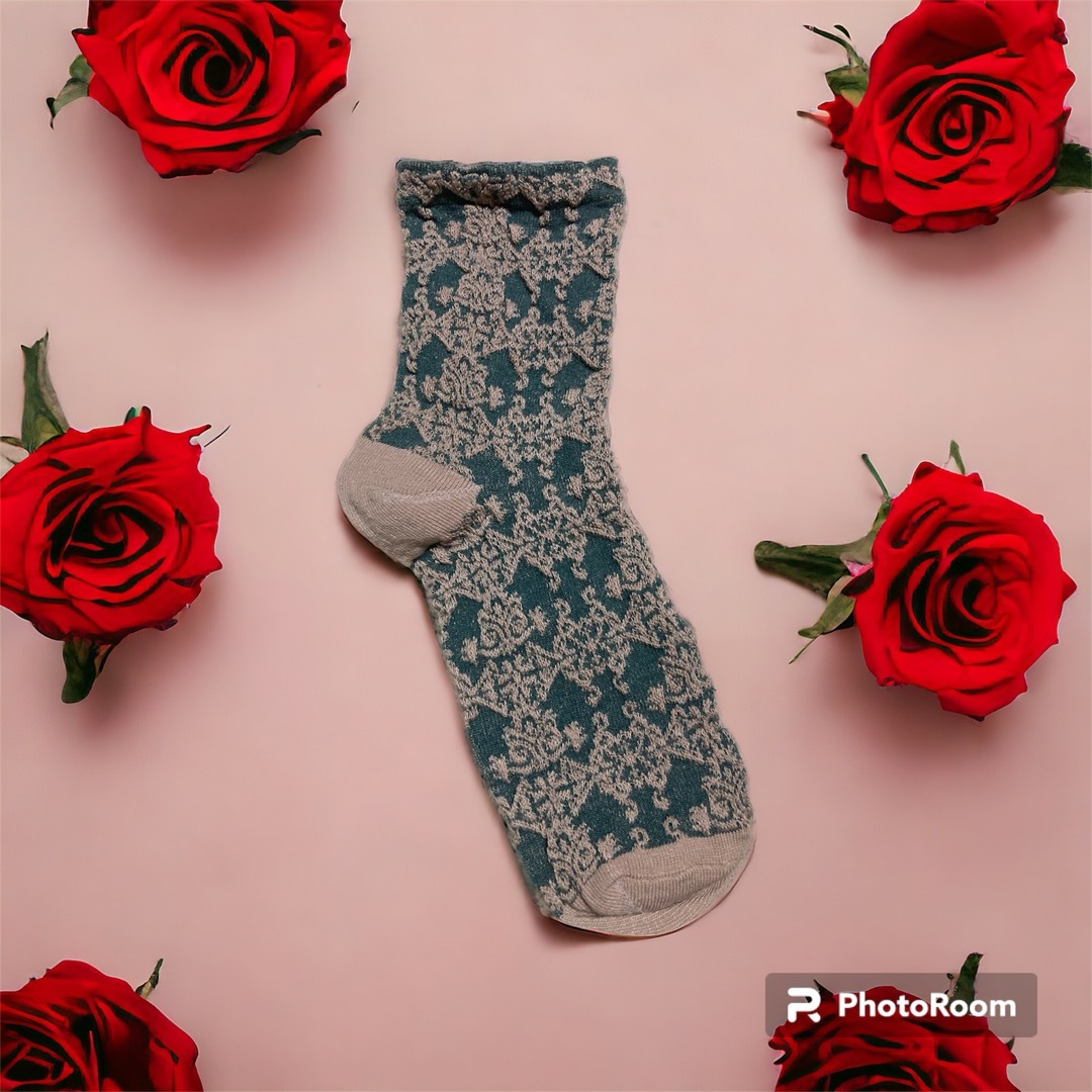 北欧風靴下 ５足セット 刺繍 花柄  ソックス ミドル丈　韓国 レディースのレッグウェア(ソックス)の商品写真