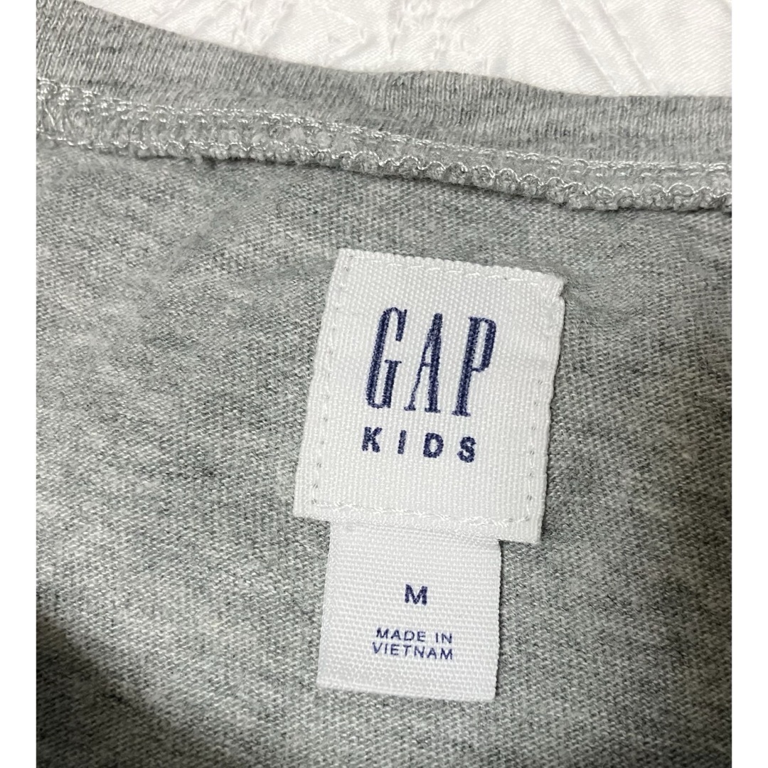 GAP Kids(ギャップキッズ)のGAP Kids 長袖Tシャツ130 ミラクルスパンコール　ユニコーン キッズ/ベビー/マタニティのキッズ服女の子用(90cm~)(Tシャツ/カットソー)の商品写真