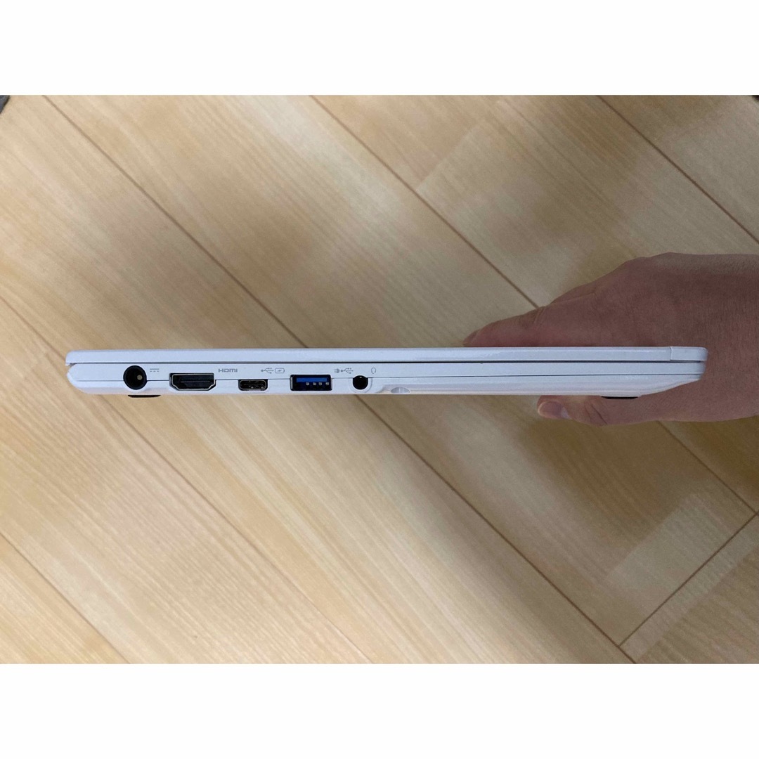 Fujitsu Lifebook UH90/B3 ノートパソコン Fujitsu Lifebook UH90/B3 ノートパソコン