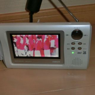 ツインバード　ワンセグチューナー内蔵4V型液晶防水ポータブルテレビ ＺＡＢＡＤ(テレビ)