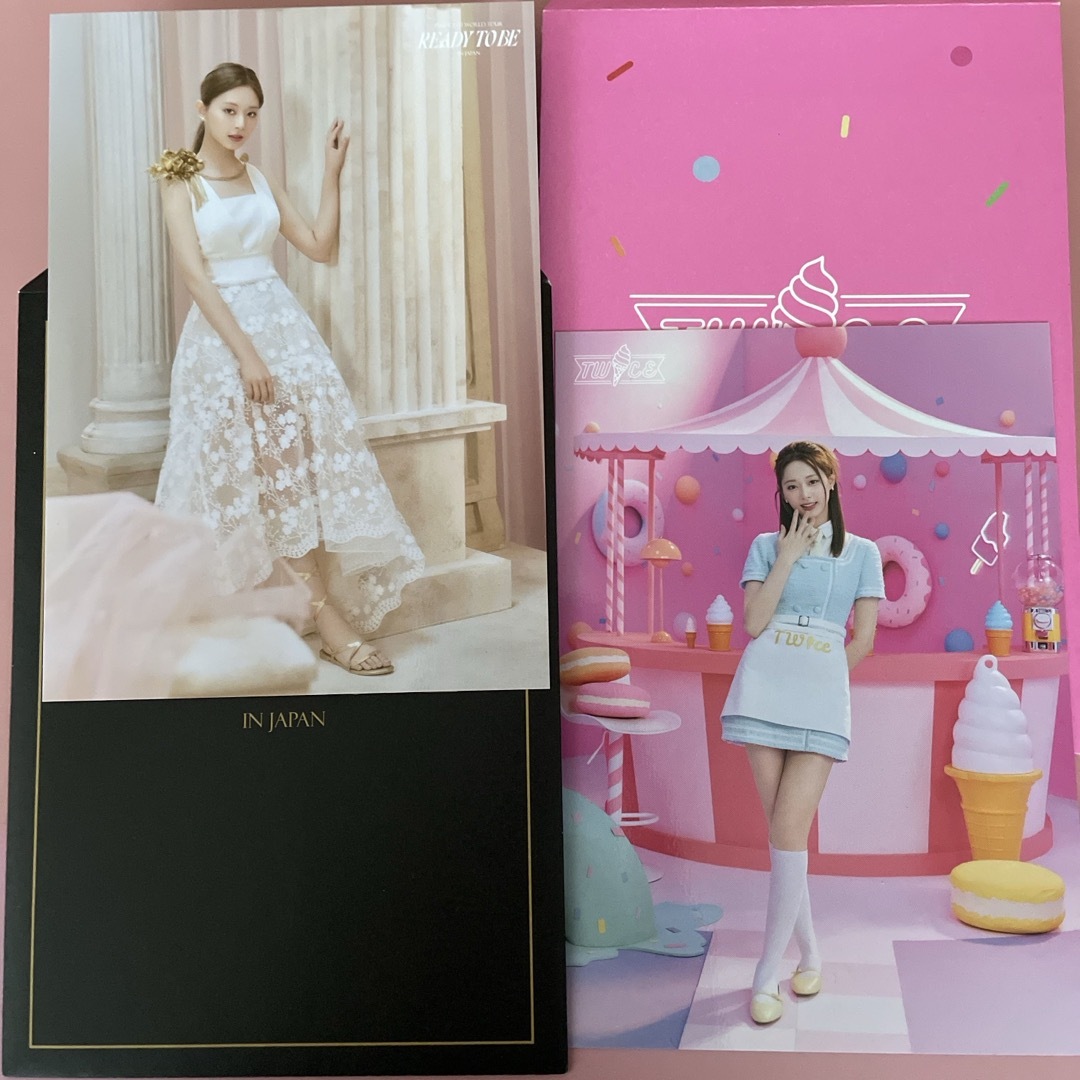 TWICE(トゥワイス)のTWICE ラントレツゥイ2枚セット エンタメ/ホビーのタレントグッズ(アイドルグッズ)の商品写真