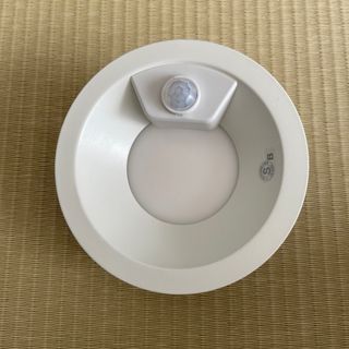 コイズミ(KOIZUMI)のコイズミ　センサー付きLED ダウンライト　AD7142W27(天井照明)