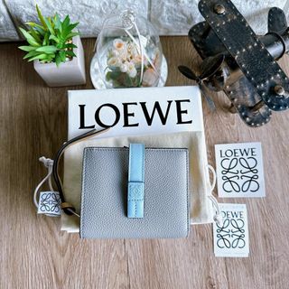 LOEWE - ロエベ ハウルの動く城 ヒン スリムジップ バイフォールド ...