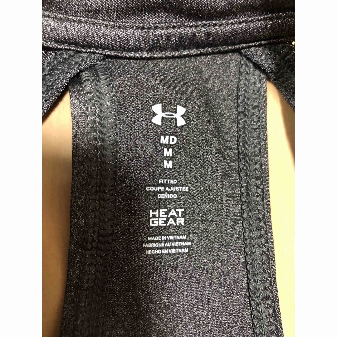 UNDER ARMOUR(アンダーアーマー)のアンダーアーマー UNDER ARMOUR ヒートギア 半袖シャツ スポーツ/アウトドアのトレーニング/エクササイズ(トレーニング用品)の商品写真