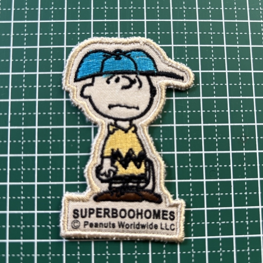 PEANUTS(ピーナッツ)のワッペン　チャーリーブラウン ハンドメイドの素材/材料(各種パーツ)の商品写真