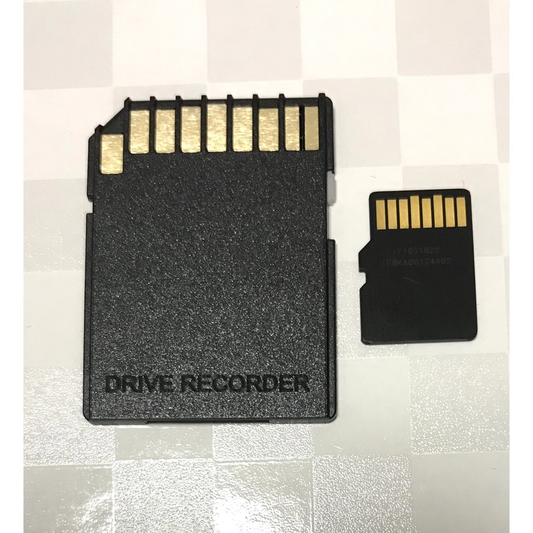 トヨタ(トヨタ)のトヨタ純正SDカード8GB ドライブレコーダー用DRT-H66A TOYOTA 自動車/バイクの自動車(セキュリティ)の商品写真