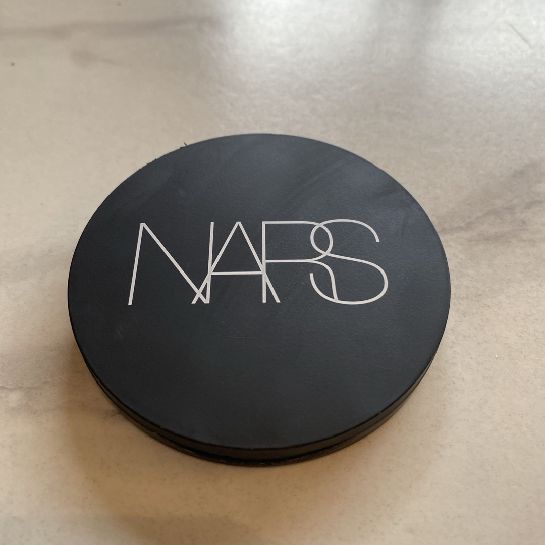 NARS(ナーズ)のNARS ナーズ　ソフトマット　アドバンスト　パーフェクティングパウダー コスメ/美容のベースメイク/化粧品(フェイスパウダー)の商品写真