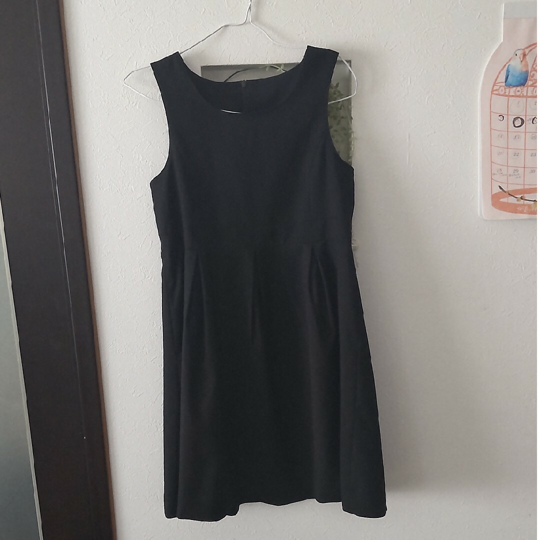 GU(ジーユー)のキッズ女の子　黒ワンピース　GU キッズ/ベビー/マタニティのキッズ服女の子用(90cm~)(ワンピース)の商品写真