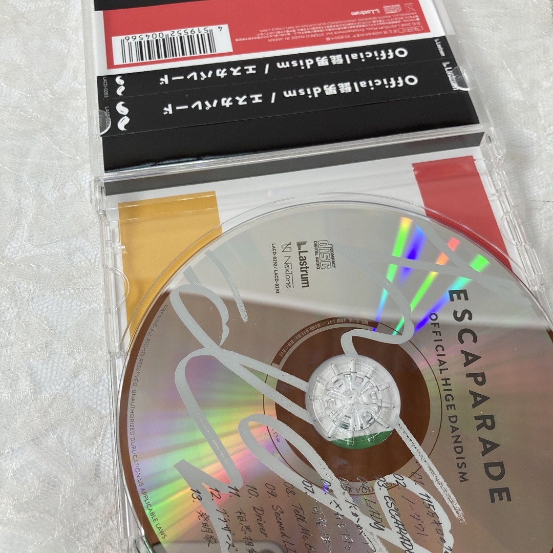 Official髭男dism(オフィシャルヒゲダンディズム)のエスカパレード　Ｏｆｆｉｃｉａｌ髭男ｄｉｓｍ エンタメ/ホビーのCD(ポップス/ロック(邦楽))の商品写真