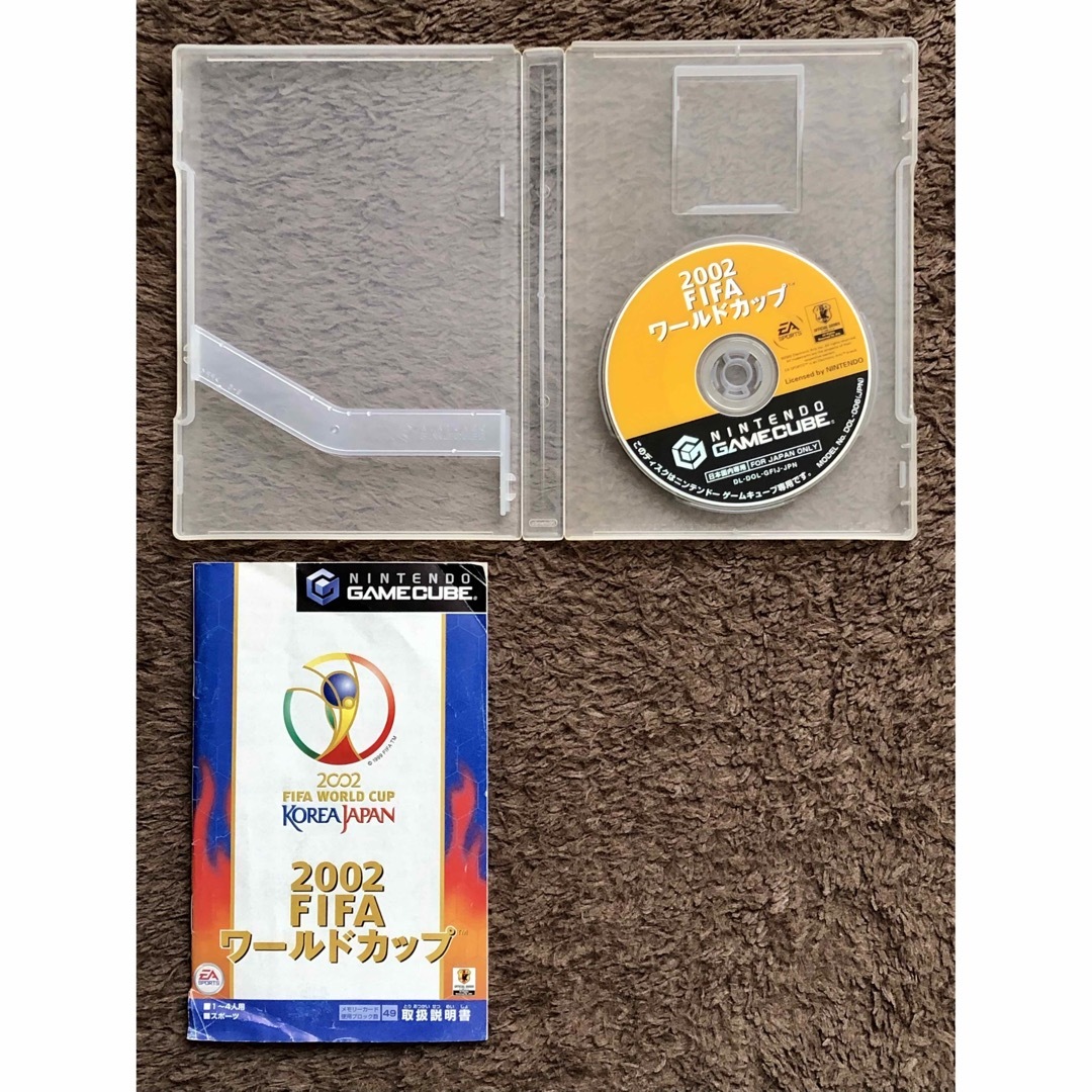 ニンテンドーゲームキューブ(ニンテンドーゲームキューブ)の【送料無料】GC 2002 FIFA ワールドカップ 《清掃済・動作確認済》 エンタメ/ホビーのゲームソフト/ゲーム機本体(家庭用ゲームソフト)の商品写真