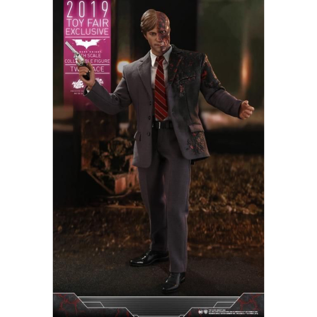 ホットトイズ MMS546 ダークナイトトゥーフェイス Two-Face 2.0 ホットトイズ MMS546 ダークナイトトゥーフェイス Two-Face 2.0