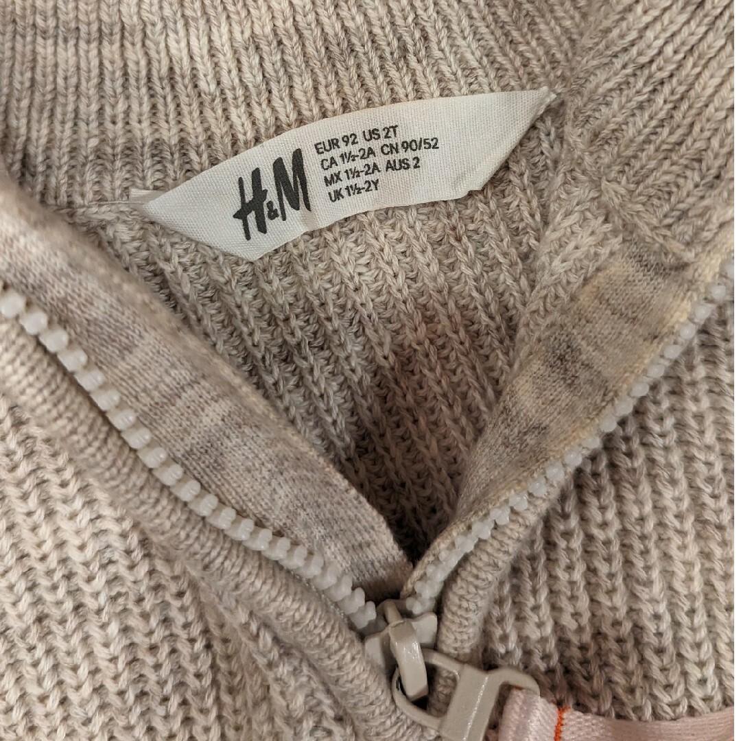 H&M(エイチアンドエム)のH&M コットン ニット セーター 90cm エイチアンドエム キッズ/ベビー/マタニティのキッズ服男の子用(90cm~)(ニット)の商品写真