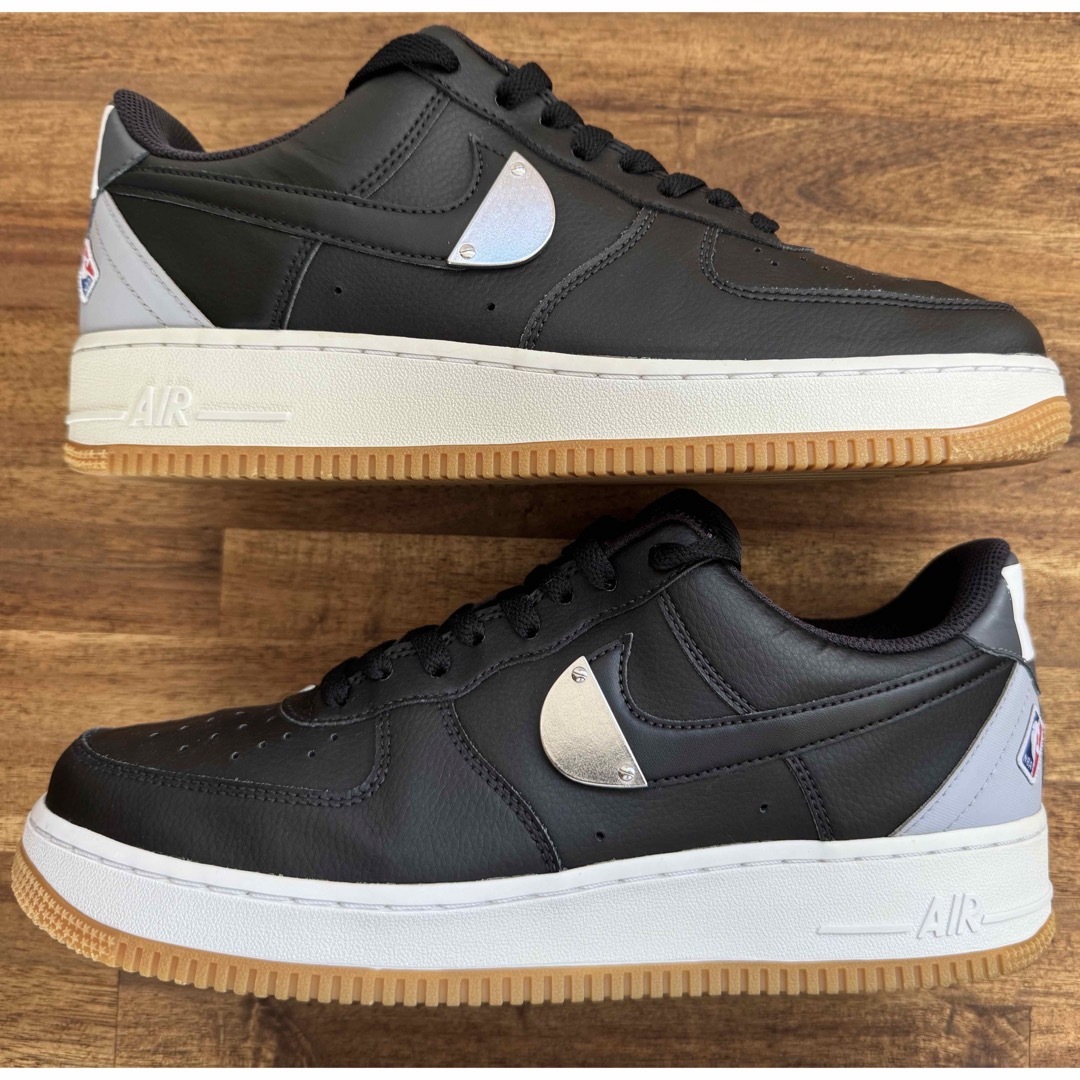 NIKE(ナイキ)のNike Air Force 1 Low 07 NBA Black Silver メンズの靴/シューズ(スニーカー)の商品写真