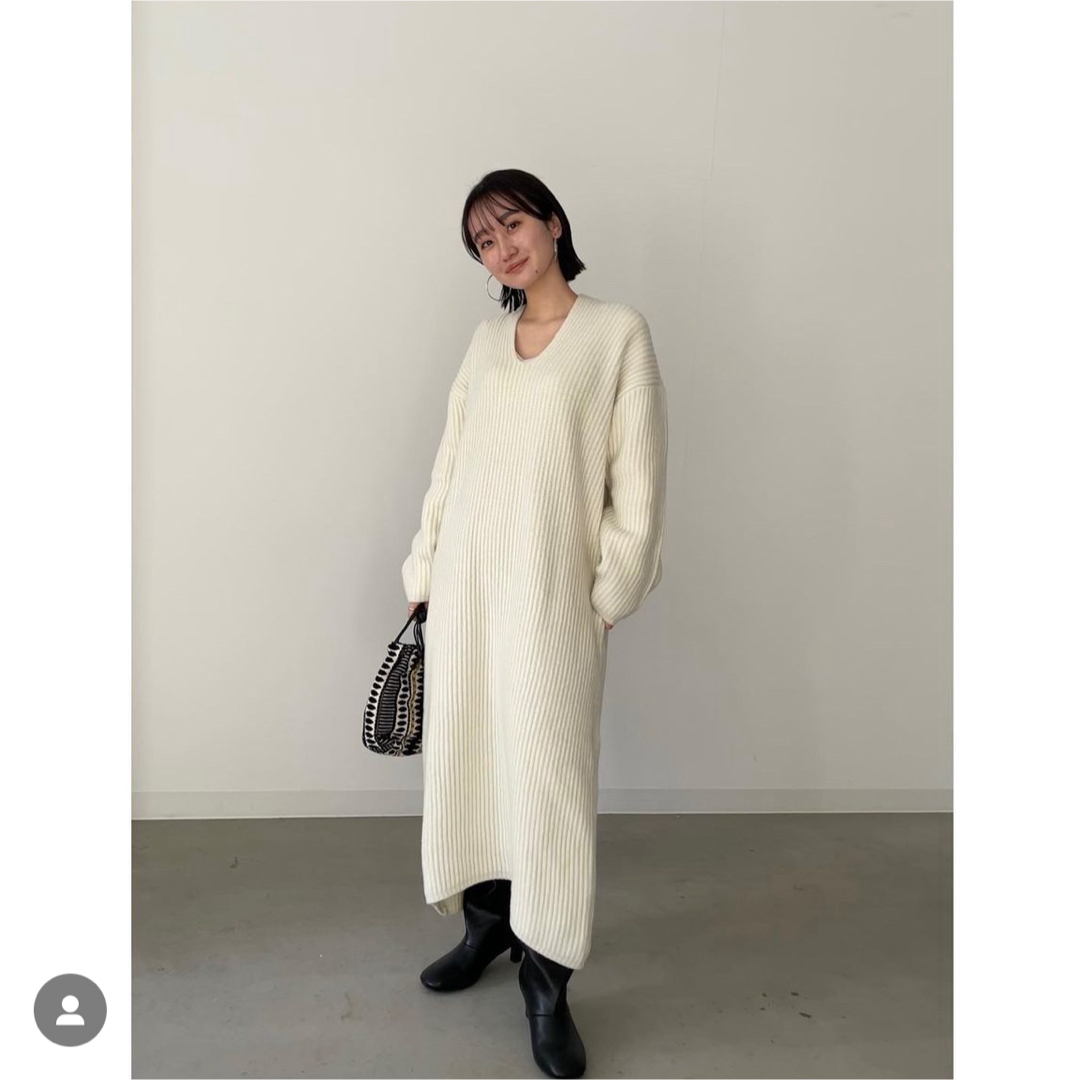 Louren Vneck cocoon knit onepiece レディースのワンピース(ロングワンピース/マキシワンピース)の商品写真