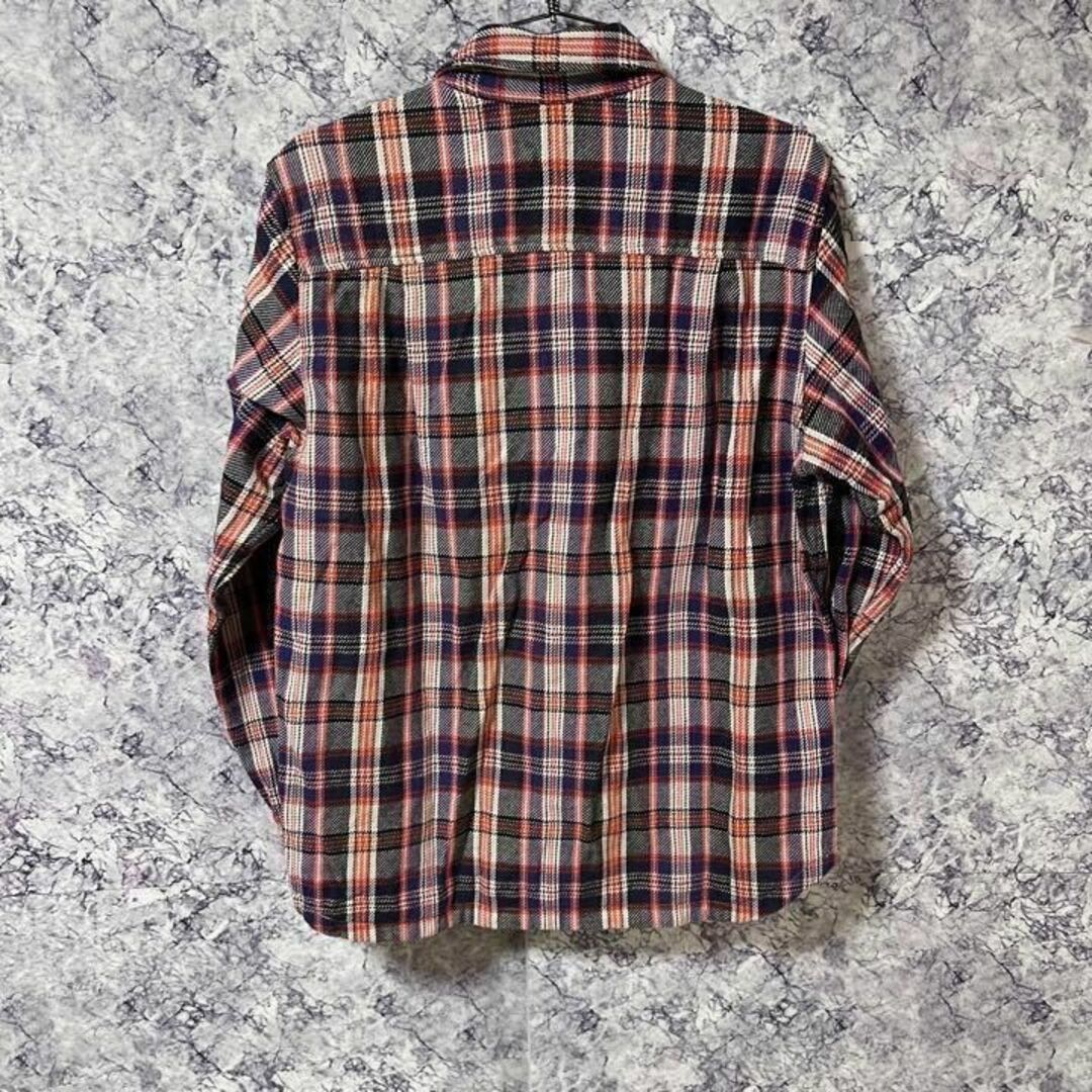 AIGLE(エーグル)のAIGLE エーグル　ネルシャツ　チェック　長袖　Lサイズ　レッド　ネイビー メンズのトップス(シャツ)の商品写真