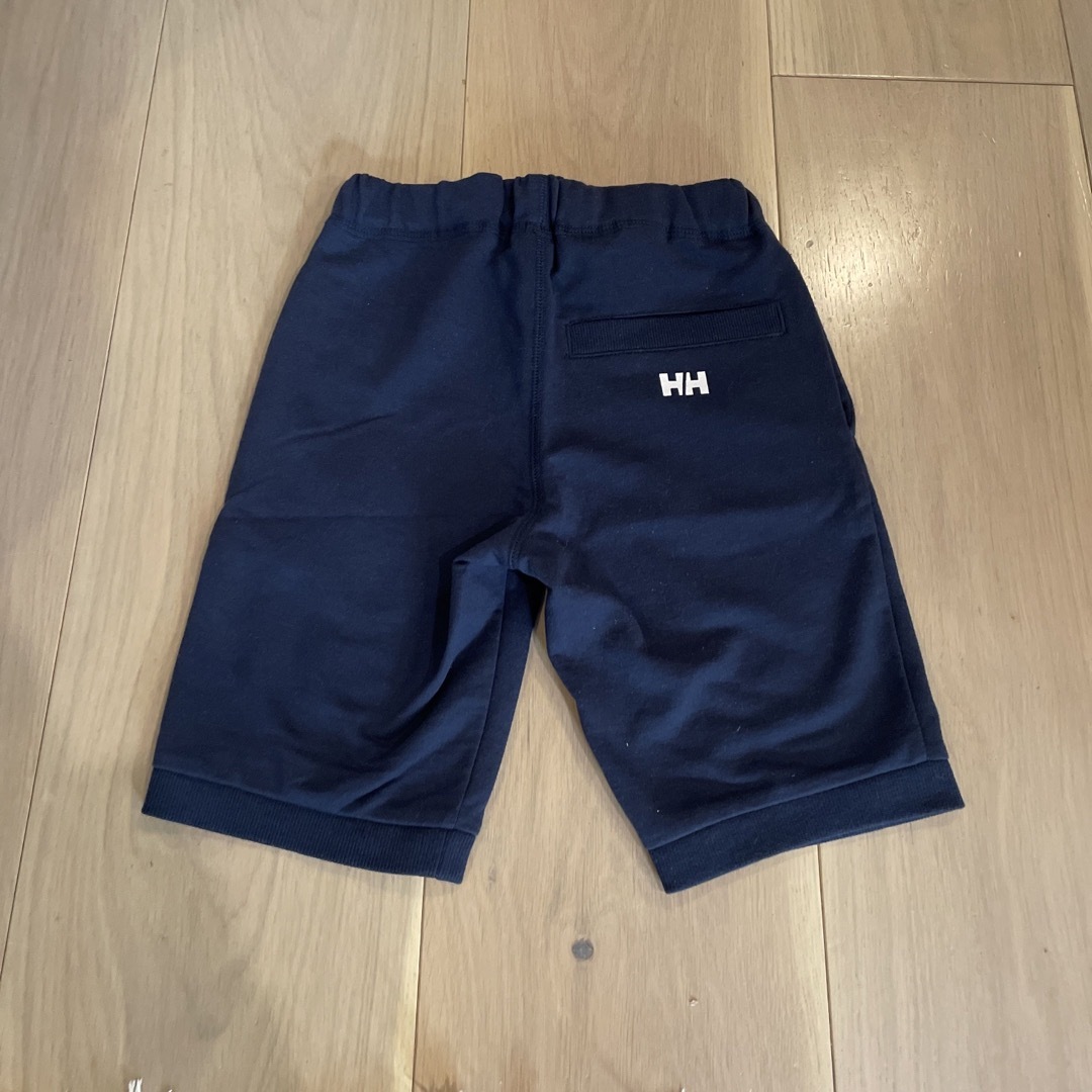 HELLY HANSEN(ヘリーハンセン)の【新品】ヘリーハンセン　キッズ　ハーフパンツ キッズ/ベビー/マタニティのキッズ服男の子用(90cm~)(パンツ/スパッツ)の商品写真