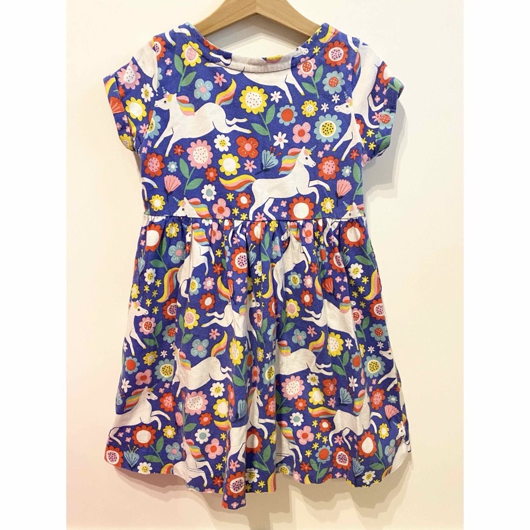 Boden(ボーデン)のBoden ユニコーンワンピース　5-6歳116cm キッズ/ベビー/マタニティのキッズ服女の子用(90cm~)(ワンピース)の商品写真