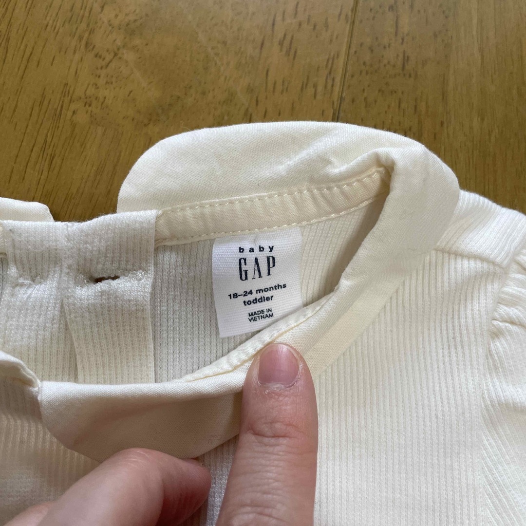 babyGAP(ベビーギャップ)の襟付きトップス キッズ/ベビー/マタニティのキッズ服女の子用(90cm~)(Tシャツ/カットソー)の商品写真