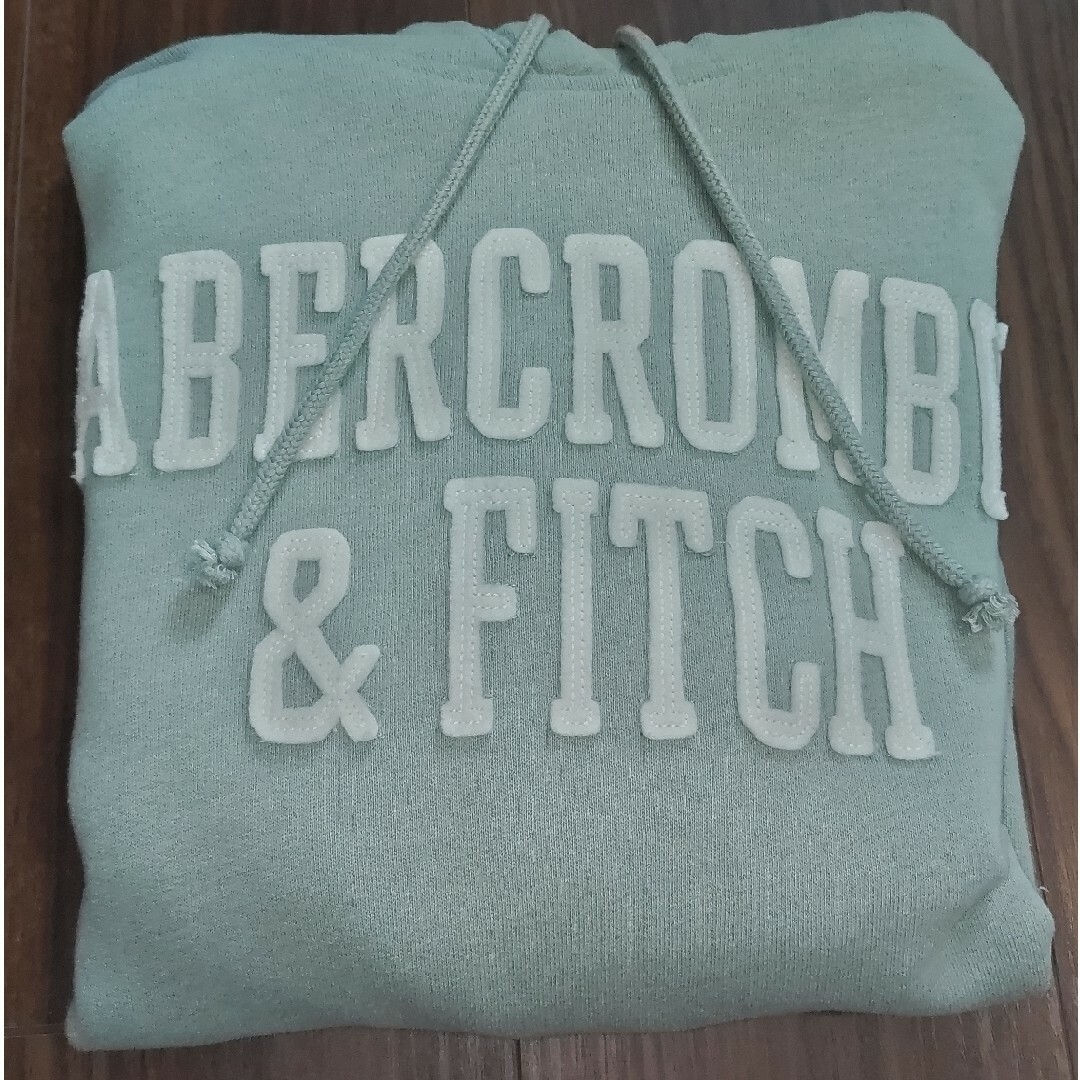 Abercrombie&Fitch(アバクロンビーアンドフィッチ)のアバクロンビー&フィッチ　レディース　Lサイズ　スウェット　パーカー　裏起毛 レディースのトップス(トレーナー/スウェット)の商品写真