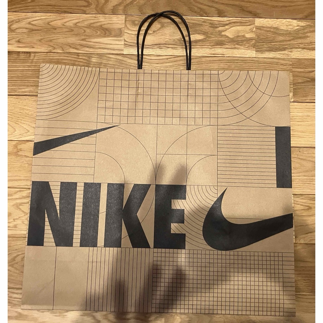 NIKE - NIKE ナイキ ショップ袋 ショッパー 紙袋 手提げ 袋の通販 by ...