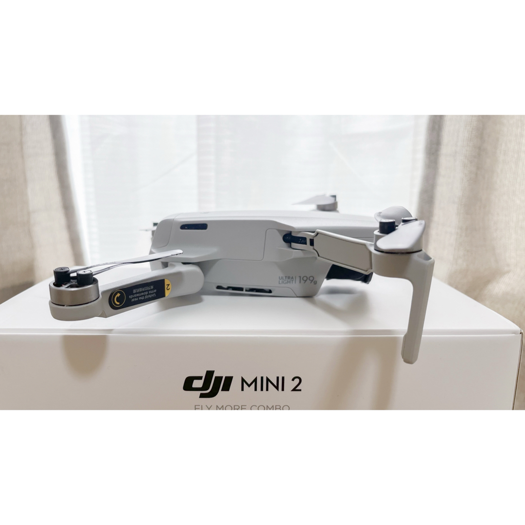 Inspire（DJI）(インスパイア)のDJImini2 フライモアコンボ＋アクセサリー付き エンタメ/ホビーのテーブルゲーム/ホビー(航空機)の商品写真