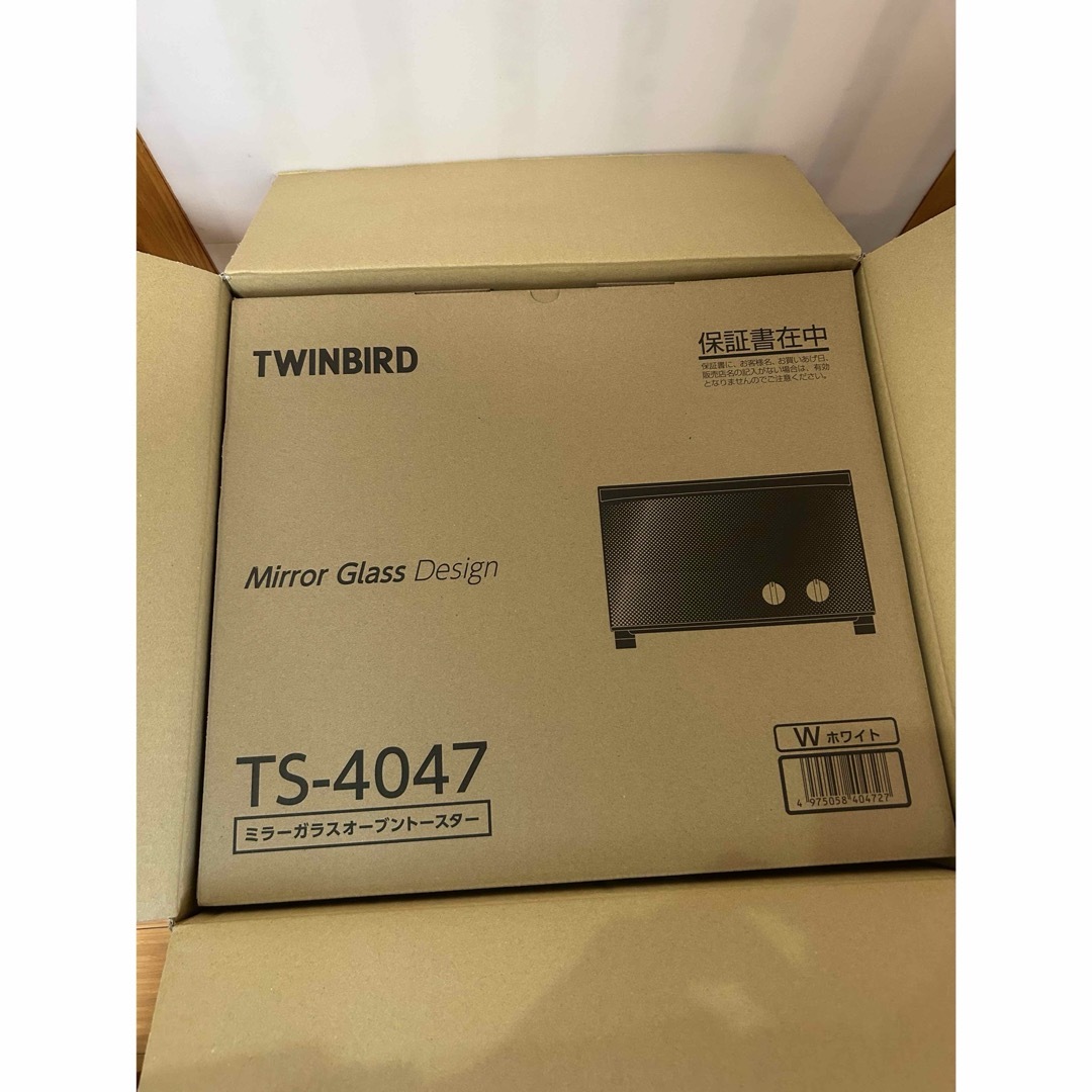 TWINBIRD(ツインバード)の【新品】TS-4047W TWINBIRD ミラーガラスオーブントースター スマホ/家電/カメラの調理家電(調理機器)の商品写真