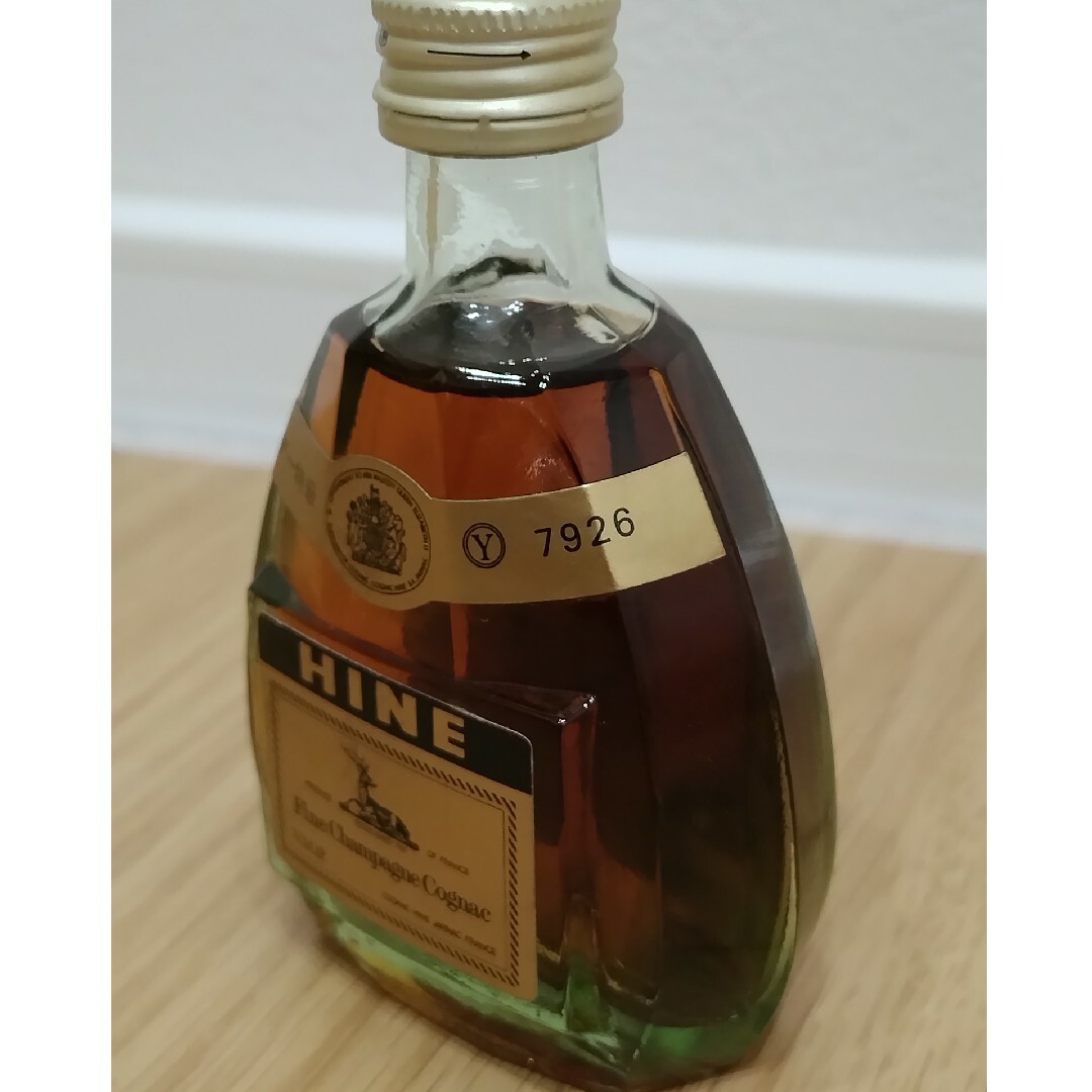 HINE V.S.O.P ミニボトル 専用グラスセット　新品未開封 送料込み 食品/飲料/酒の酒(ブランデー)の商品写真